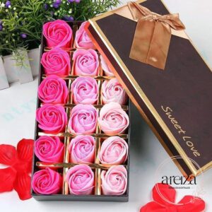 Colección Premium de 18 Rosas de Papel Jabón en Caja de Regalo